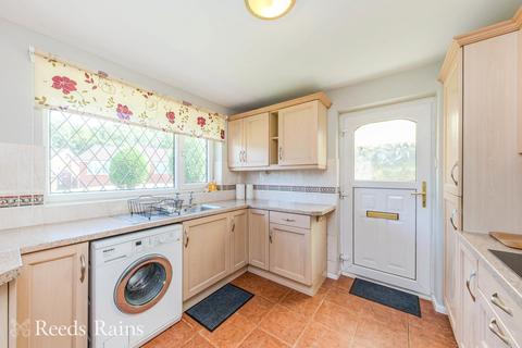 8 Severn Close, Biddulph, Stoke-on-trent, ST8 7PG