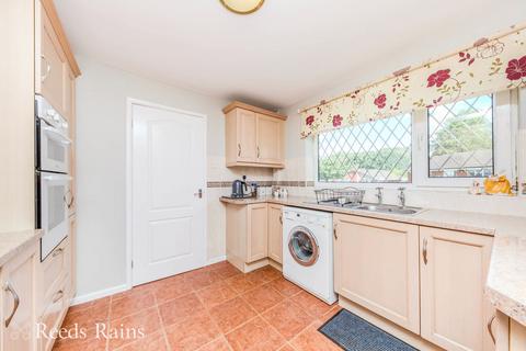 8 Severn Close, Biddulph, Stoke-on-trent, ST8 7PG