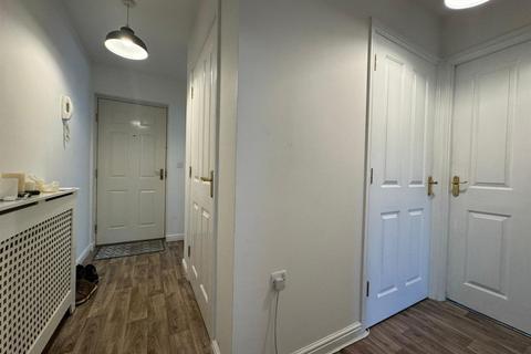 2 bedroom flat for sale, Oakfields, Tiverton EX16