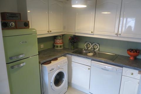 1 bedroom apartment for sale, at 11 Alan Percival Court, High Street, Cambridge CB4
