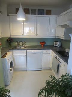 1 bedroom apartment for sale, at 11 Alan Percival Court, High Street, Cambridge CB4