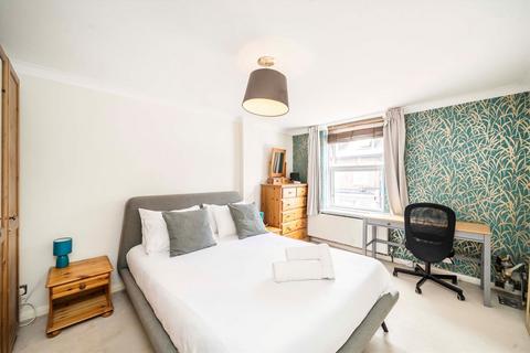 1 bedroom flat for sale, Sandycombe Road, London TW9