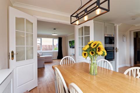 49 Gryfebank Avenue, Houston, Johnstone, PA6 7LZ