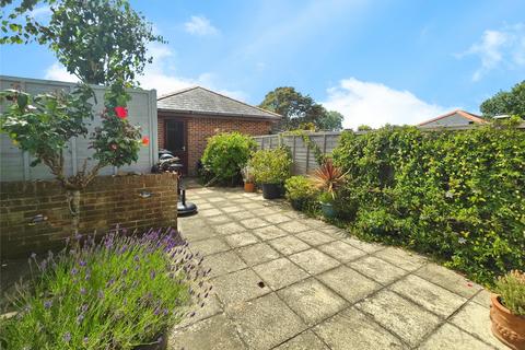 1 bedroom end of terrace house for sale, Hurst Point View, Totland Bay, Isle of Wight