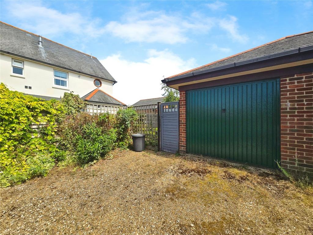 Garage &amp; Parking