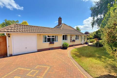 2 bedroom detached bungalow for sale, Thornhill Park, Sutton Coldfield