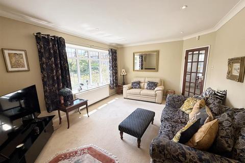 2 bedroom detached bungalow for sale, Thornhill Park, Sutton Coldfield