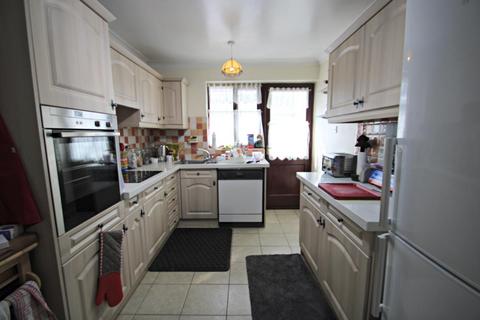 undefined, Swan Close, Colchester