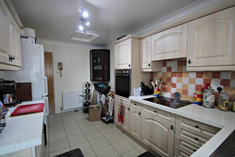 undefined, Swan Close, Colchester