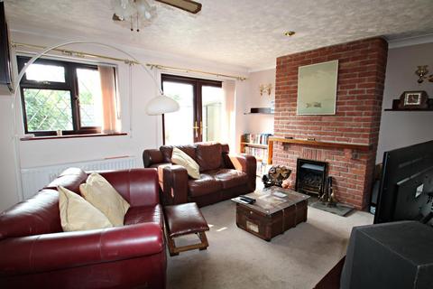undefined, Swan Close, Colchester