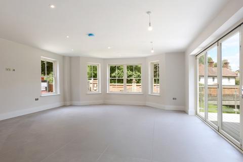 undefined, Hedsor Road, Bourne End, Buckinghamshire, SL8