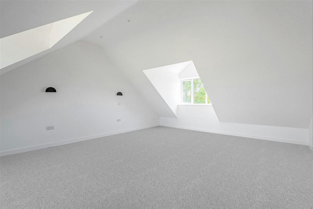 Large Double Bedroom