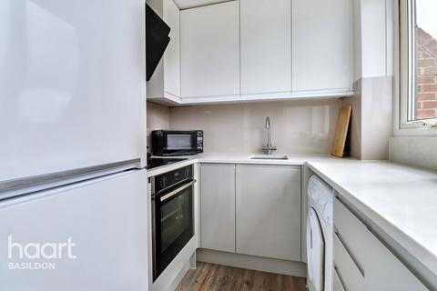54 Brackley Crescent, Basildon, SS13 1RA