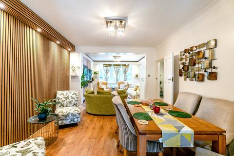 undefined, Woodlands Road, Isleworth TW7
