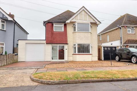 4 bedroom detached house for sale, Holland on Sea CO15