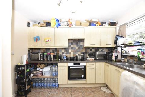 3 bedroom semi-detached house to rent, Acacia Grove, Somerset BA2