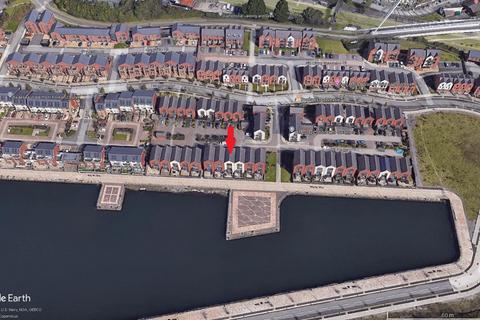 5 bedroom townhouse for sale, Yr Hafan, Langdon Road, Marina, Swansea