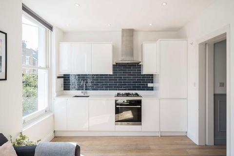 2 bedroom flat for sale, Concanon Road, London SW2