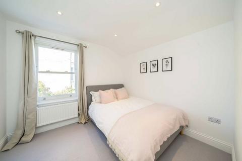 2 bedroom flat for sale, Concanon Road, London SW2