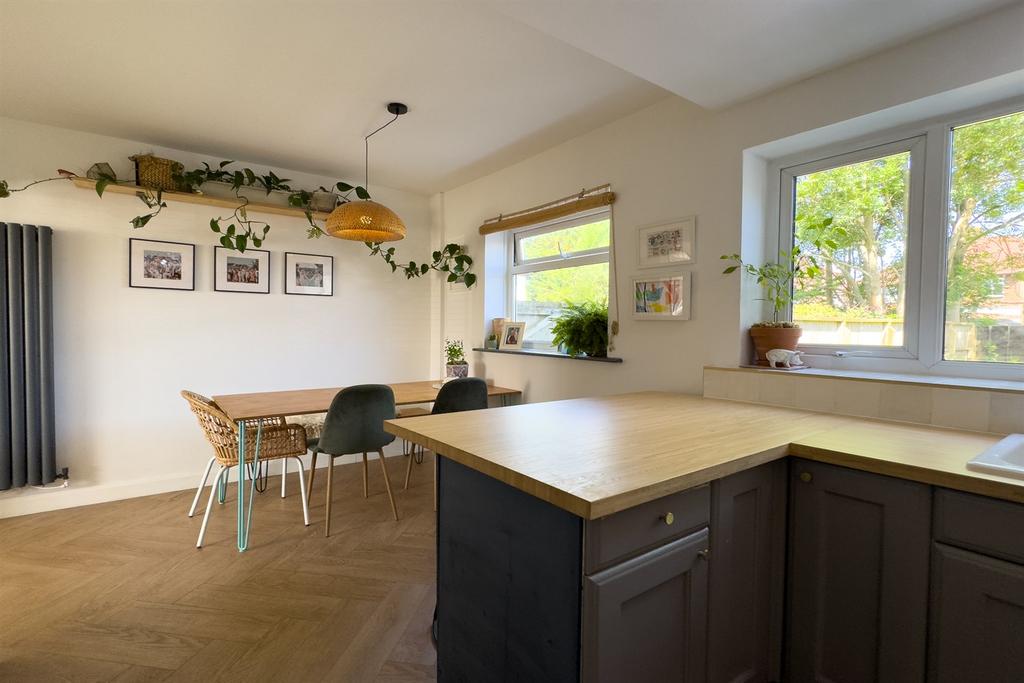 Dining Kitchen