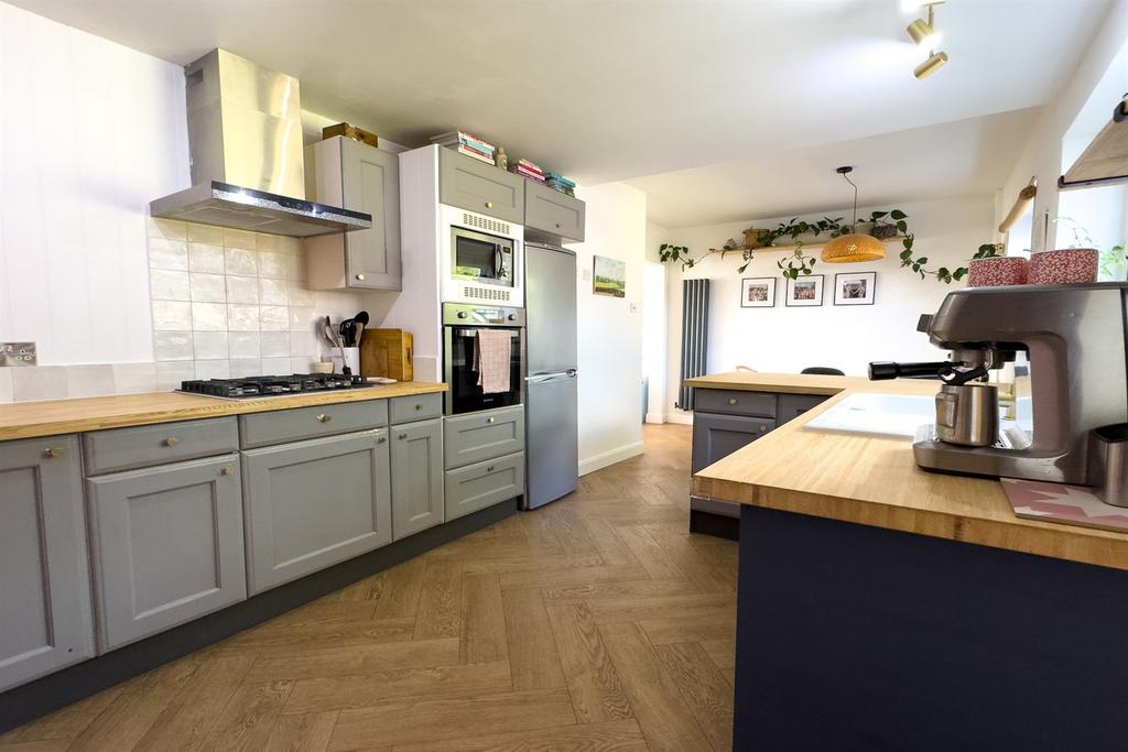 Dining Kitchen