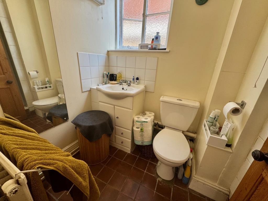 Flat 12a - shower room