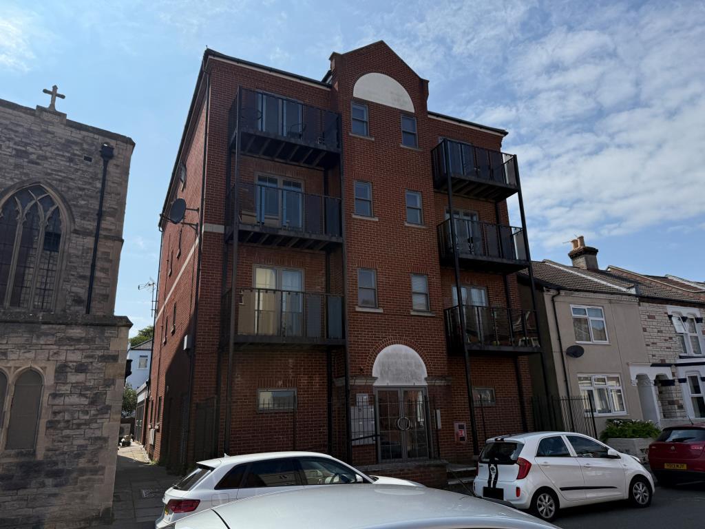 Alternative view of block showing communal entranc