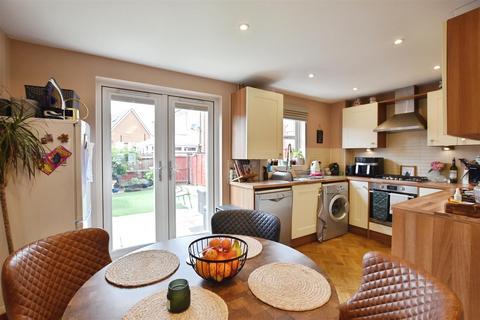 undefined, Banks Crescent, Stamford
