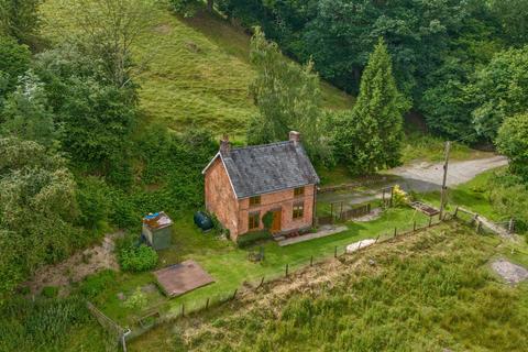 3 bedroom country house for sale, Manafon, SY21 8QU
