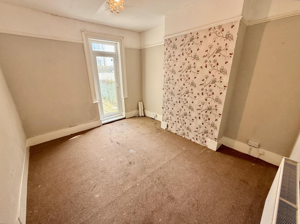 Dining room with access to garden