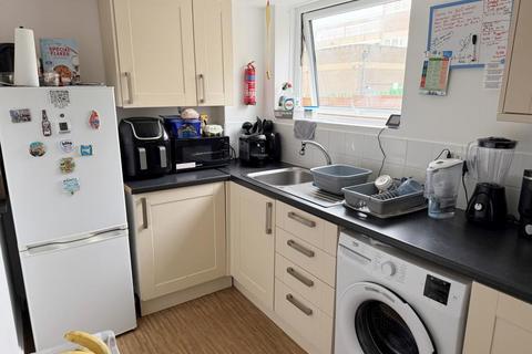 2 bedroom detached house for sale, 193B Lower Church Road, Burgess Hill, West Sussex