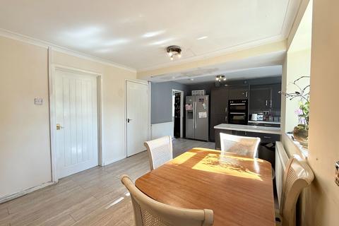 4 bedroom semi-detached house for sale, Landor Road, Knowle