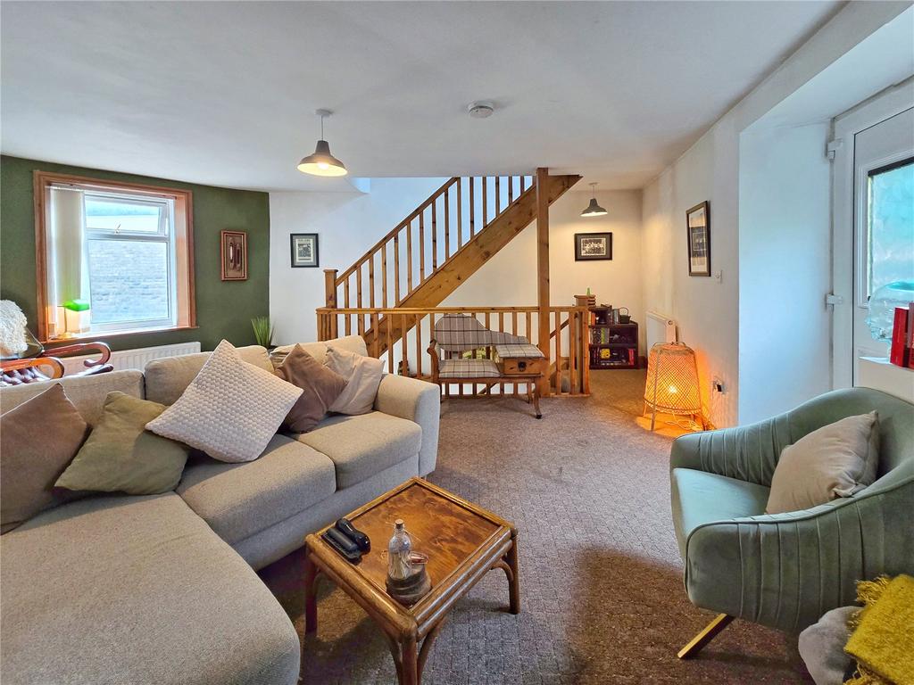 Spacious Lounge
