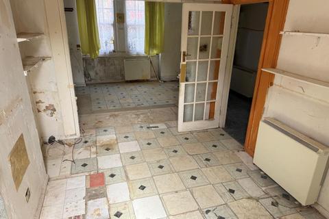 1 bedroom flat for sale, Garden Flat, 2A Coronation Street, Brighton