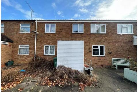 22 Wythefield, Basildon, SS13 3EN