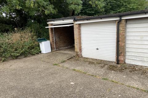 62 Edgewood Drive, Orpington, BR6 6LH