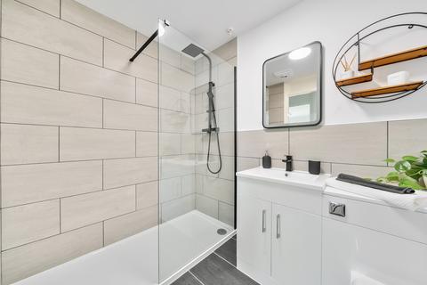 2 bedroom apartment for sale, Wray Park Road, Surrey RH2