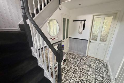 7 Brackenfield Square, Northampton, NN3 5AS