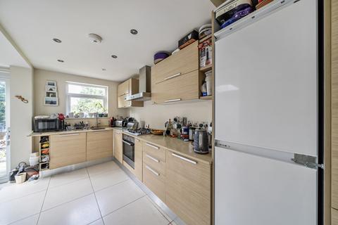 4 bedroom semi-detached house for sale, Dalmeny Road, New Barnet, Barnet, EN5