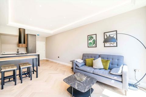 2 bedroom flat for sale, Lynton Road, London W3