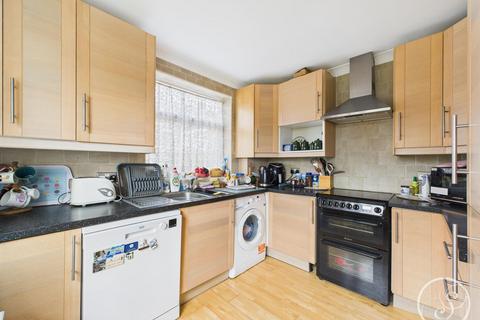 4 bedroom detached bungalow for sale, Templegate Road, Leeds