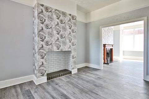 3 bedroom terraced house for sale, Park Avenue, Withernsea, HU19 2JU