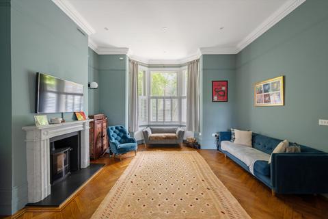 2 bedroom flat for sale, Brondesbury Road, London, NW6