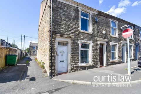 2 bedroom end of terrace house for sale, Preston Street, Darwen, BB3