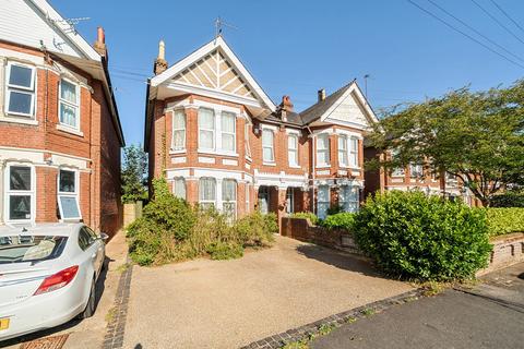 undefined, Thornbury Avenue, Shirley, Southampton, Hampshire, SO15