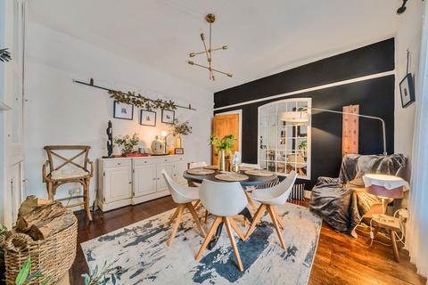undefined, Thornbury Avenue, Shirley, Southampton, Hampshire, SO15