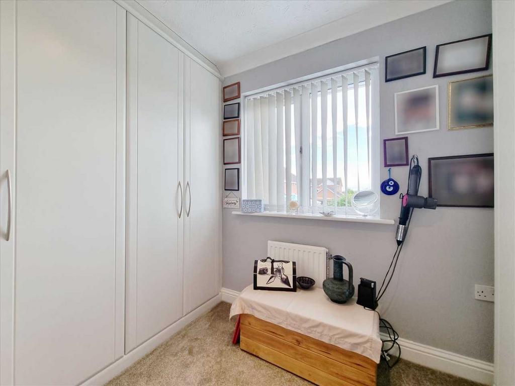 Bedroom 4: