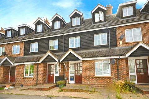 3 bedroom flat for sale, Waterside, Chesham