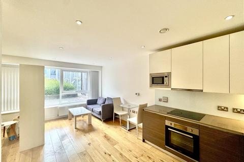 Studio to rent, Lampton Road, Hounslow TW3