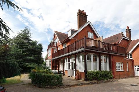 3 bedroom flat for sale, Caley House, 74 Leopold Road, SW19